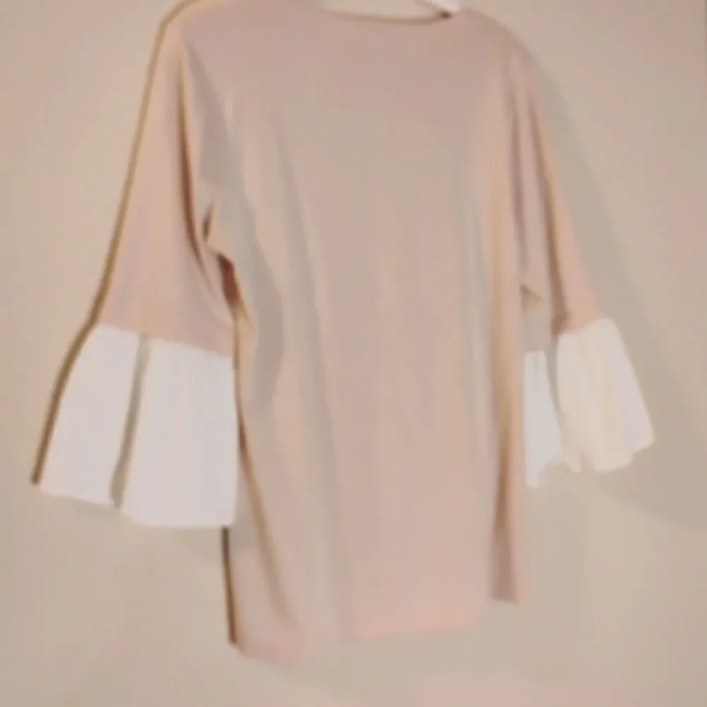Calvin Klein pull shirt